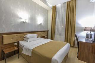 Курортные отели Park Hotel Tskaltubo Цхалтубо Стандартный двухместный номер с 2 отдельными кроватями-3